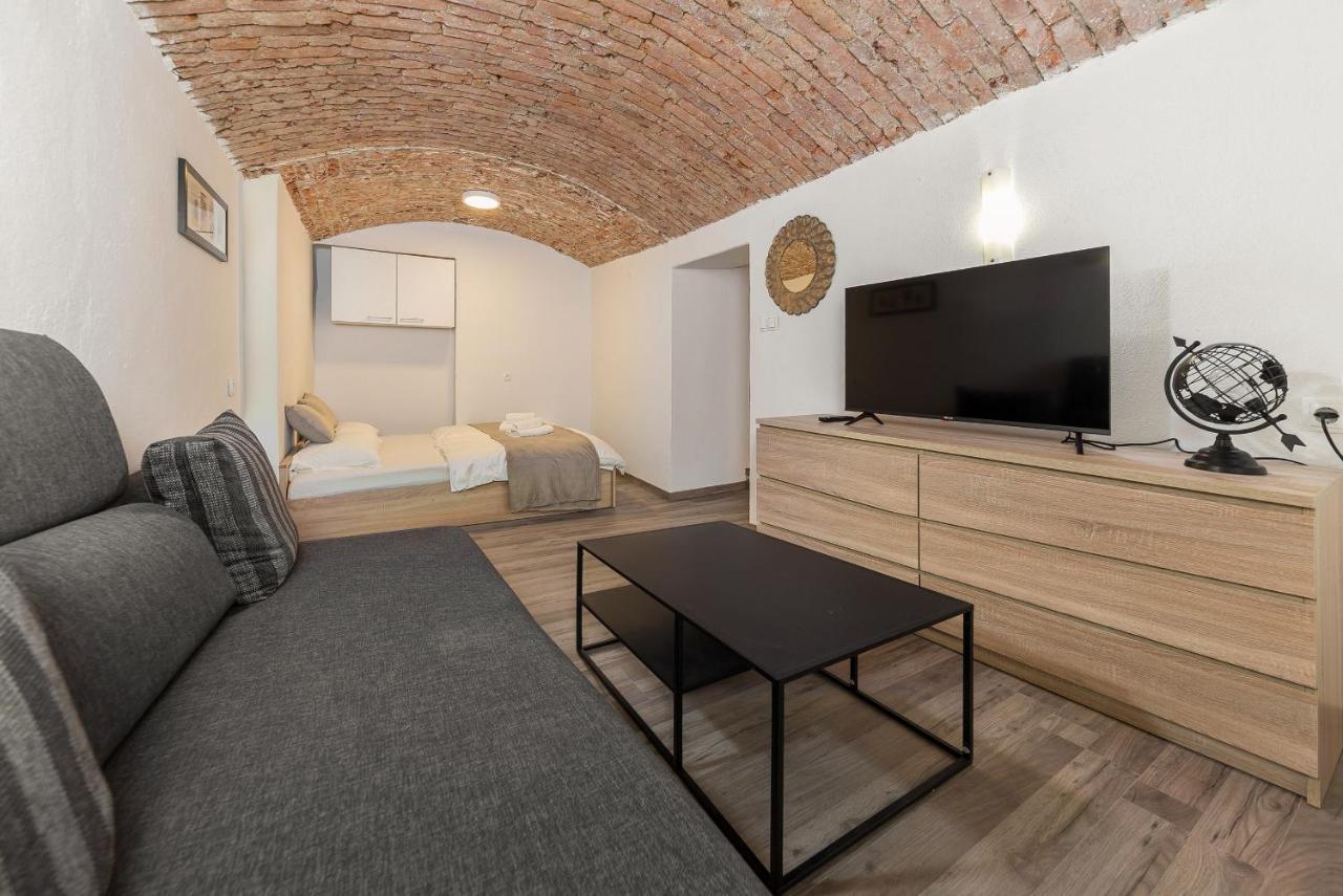 Apartment Gong Λιουμπλιάνα Εξωτερικό φωτογραφία